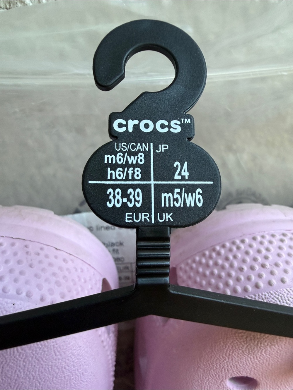 Pink crocs - Picture 3 of 6